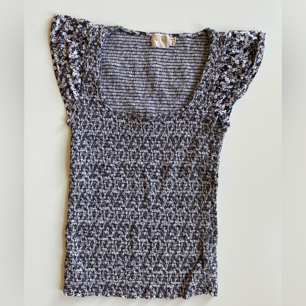 Nation LTD Flutter Sleeve Smocked Cotton Top size small